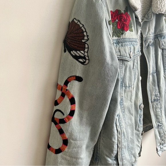 Kendall & Kylie Denim Jacket - Picture 3 of 9